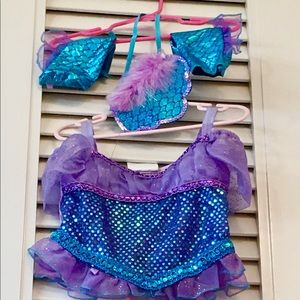 SO CUTE. DRESS UP. Mermaid Costume, size 3T-4T pictures do not do it justice!